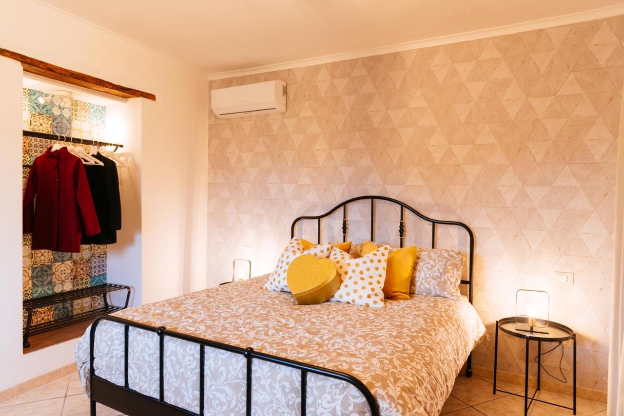 Casa Aragona B&B คาปัว ภายนอก รูปภาพ